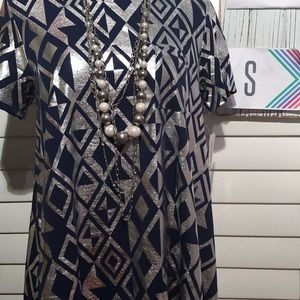 NWT LuLaRoe Elegant Carly dress- size small